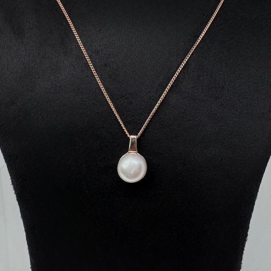 Pearl Rose gold pendent