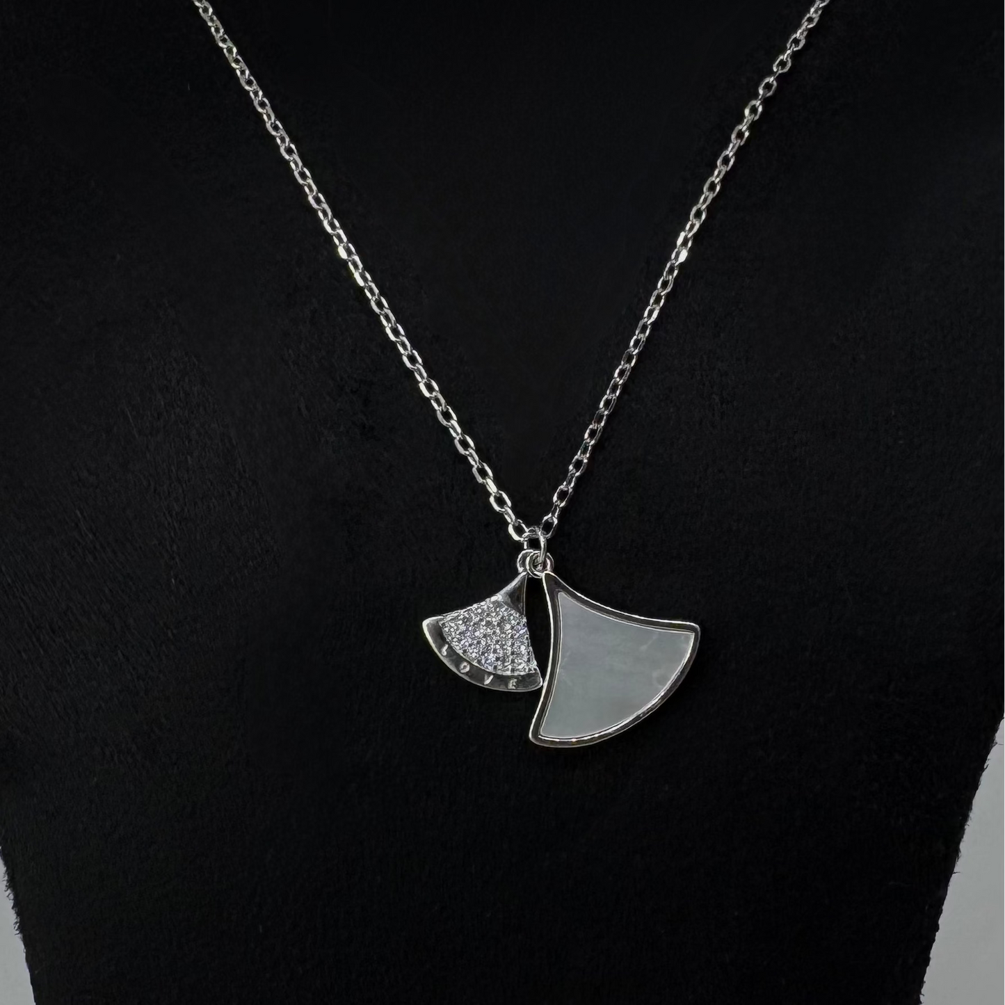 MOP pendant Necklace