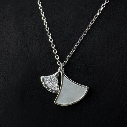 MOP pendant Necklace