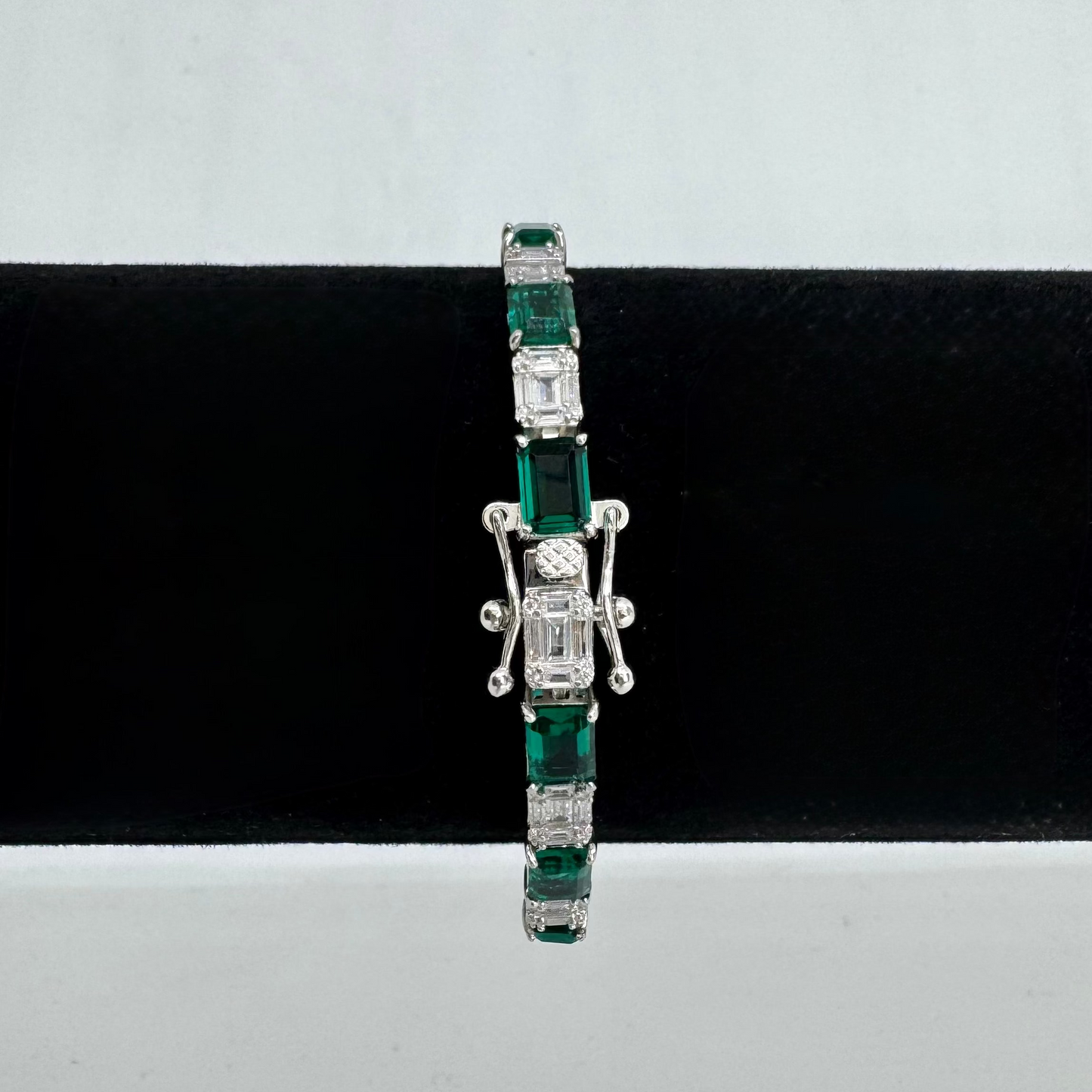 Emerala Mens Bracelet