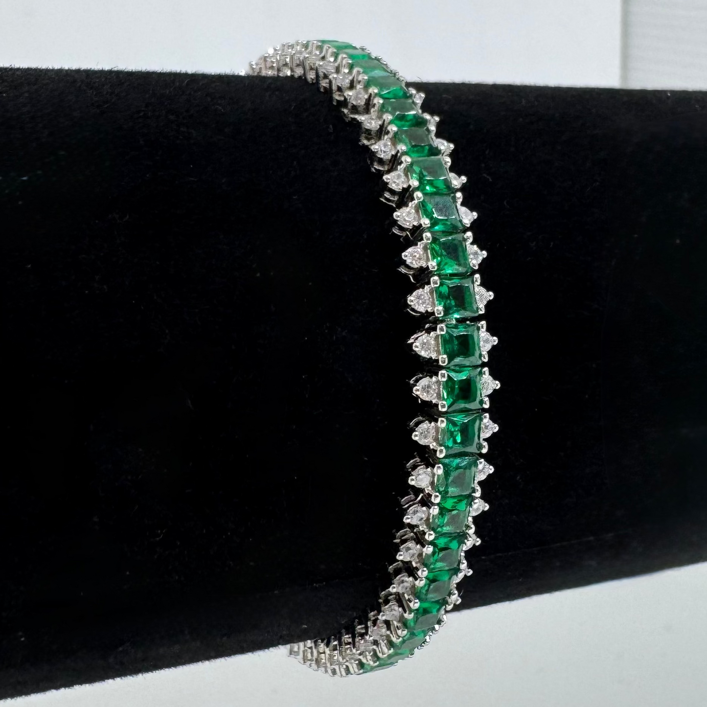 Green stone bracelet