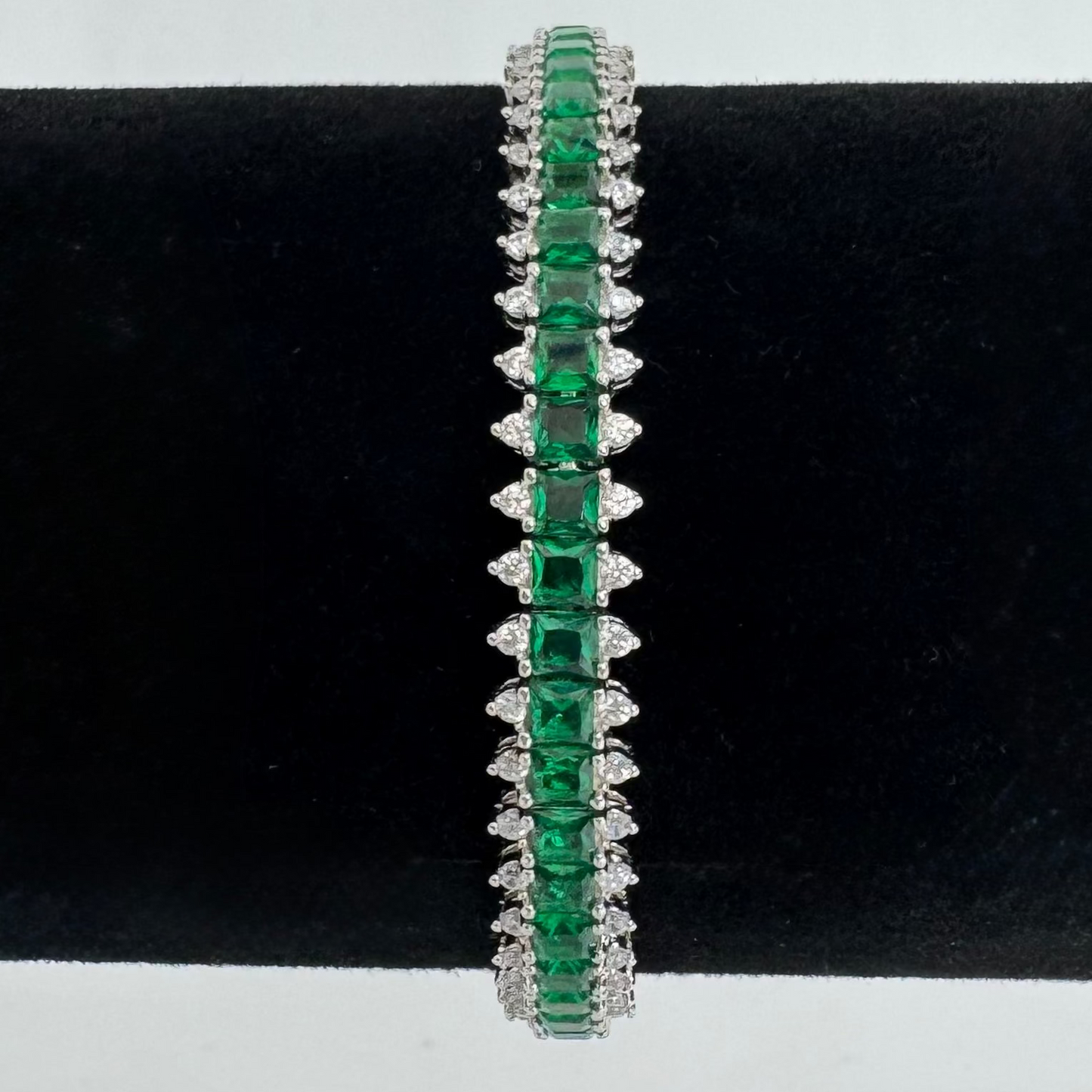 Green stone bracelet