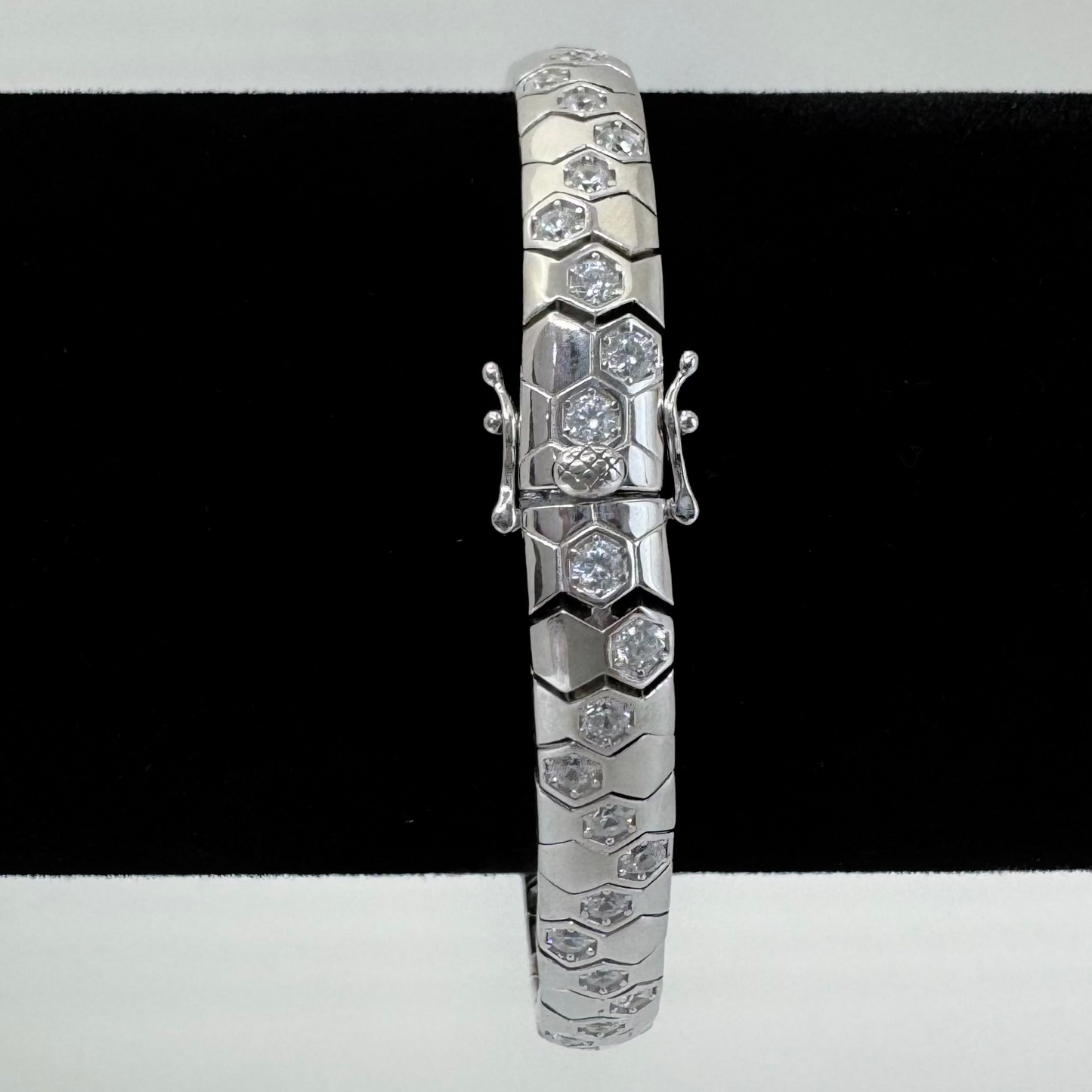 Classic Contour Mens bracelet