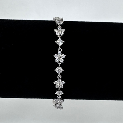 Lily Bracelet Female