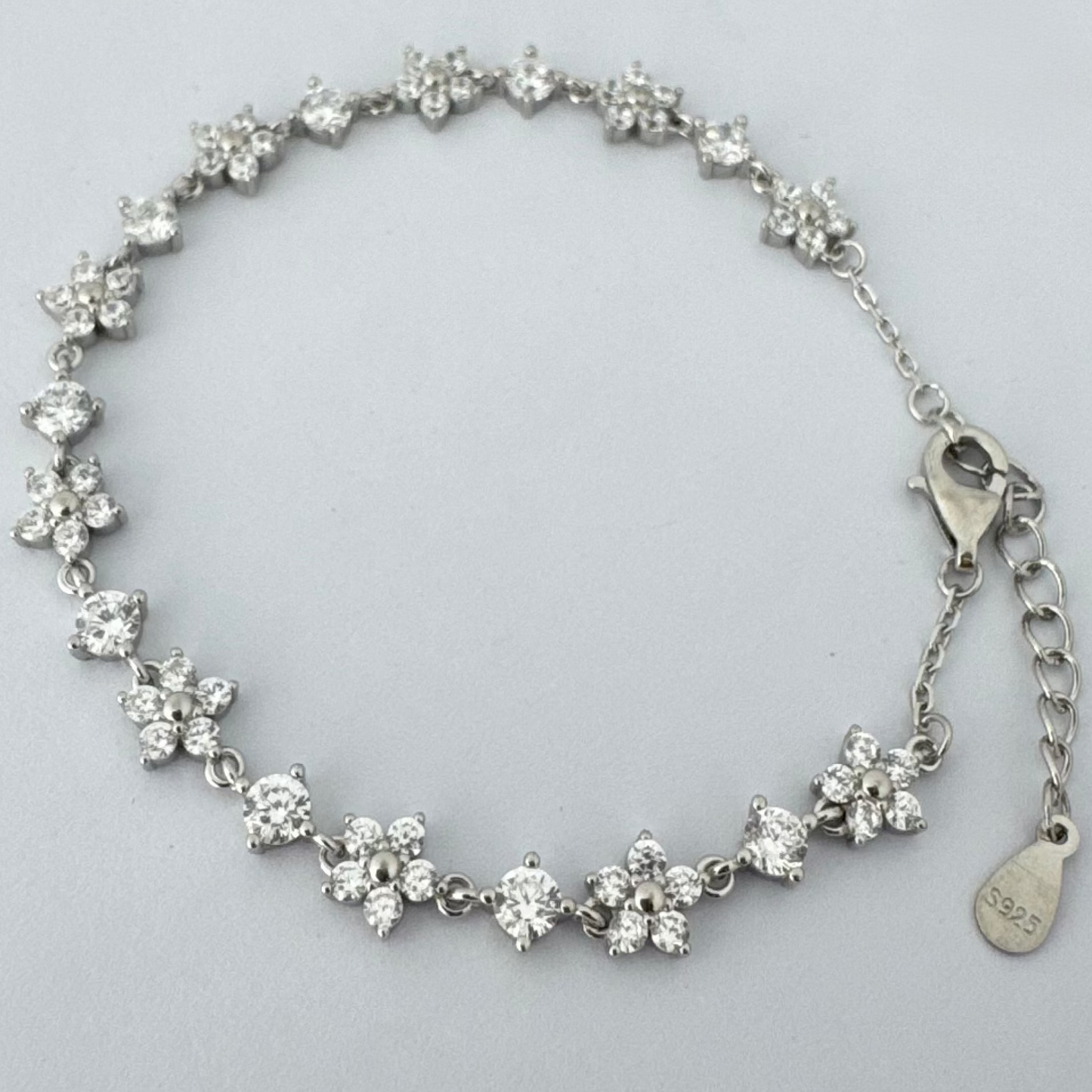 Lily Bracelet Female