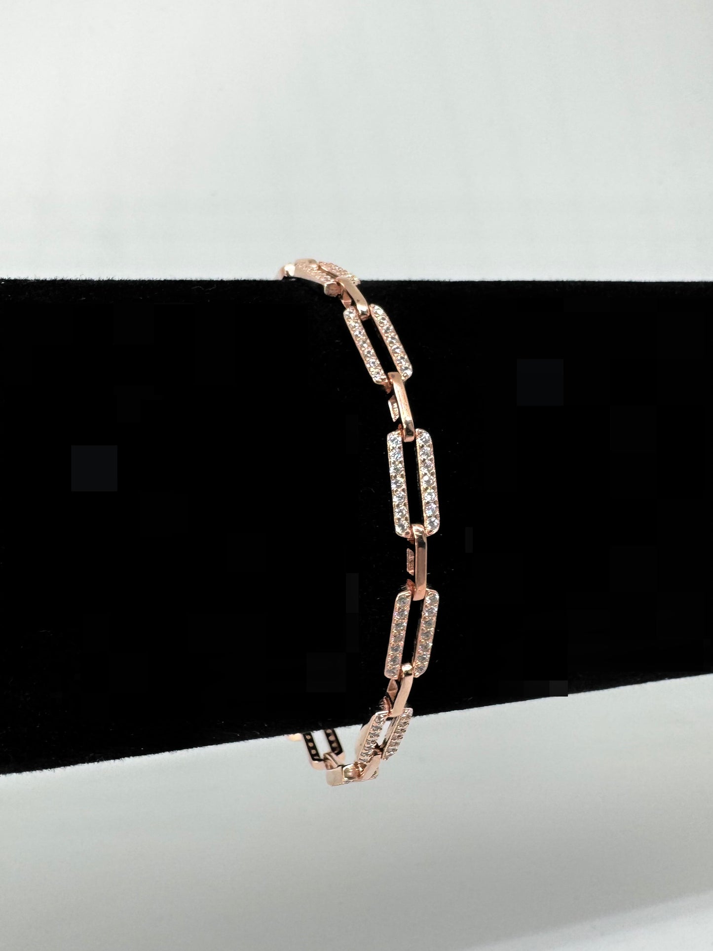 Interlink Female Bracelate